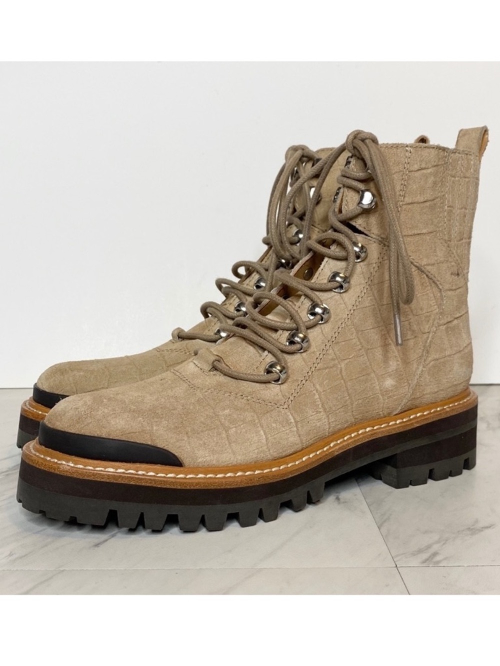 New! Marc Fisher Izzie 2 Natural Suede Lug Sole Boot 6M